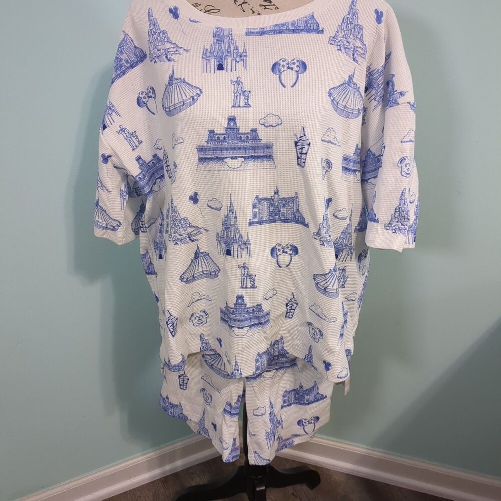 Happily Ever After Short Sleeve & Short waffle set 3xl Disney